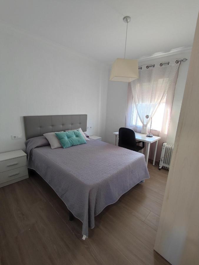 Precioso Apartamento 3 Dormitorios, Aire Acondicionado Menos 10 Min A Pie Feria Jerez De La Frontera Ngoại thất bức ảnh